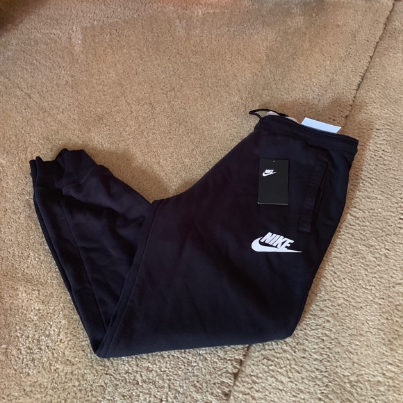 Nike Pants - Nike sweatpants